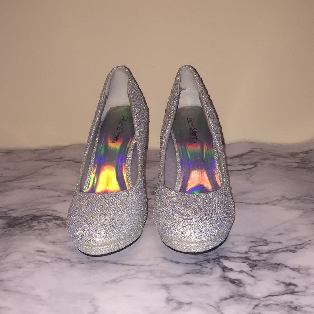 Silver Slippers Glam heels - Picture 2 of 7